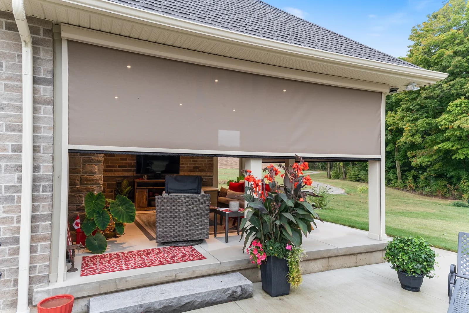 Outdoor Sun Shades installed in Windsor, Ontario